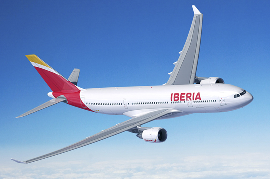 Iberia implica a las empresas en la compensación de las emisiones de sus vuelos     